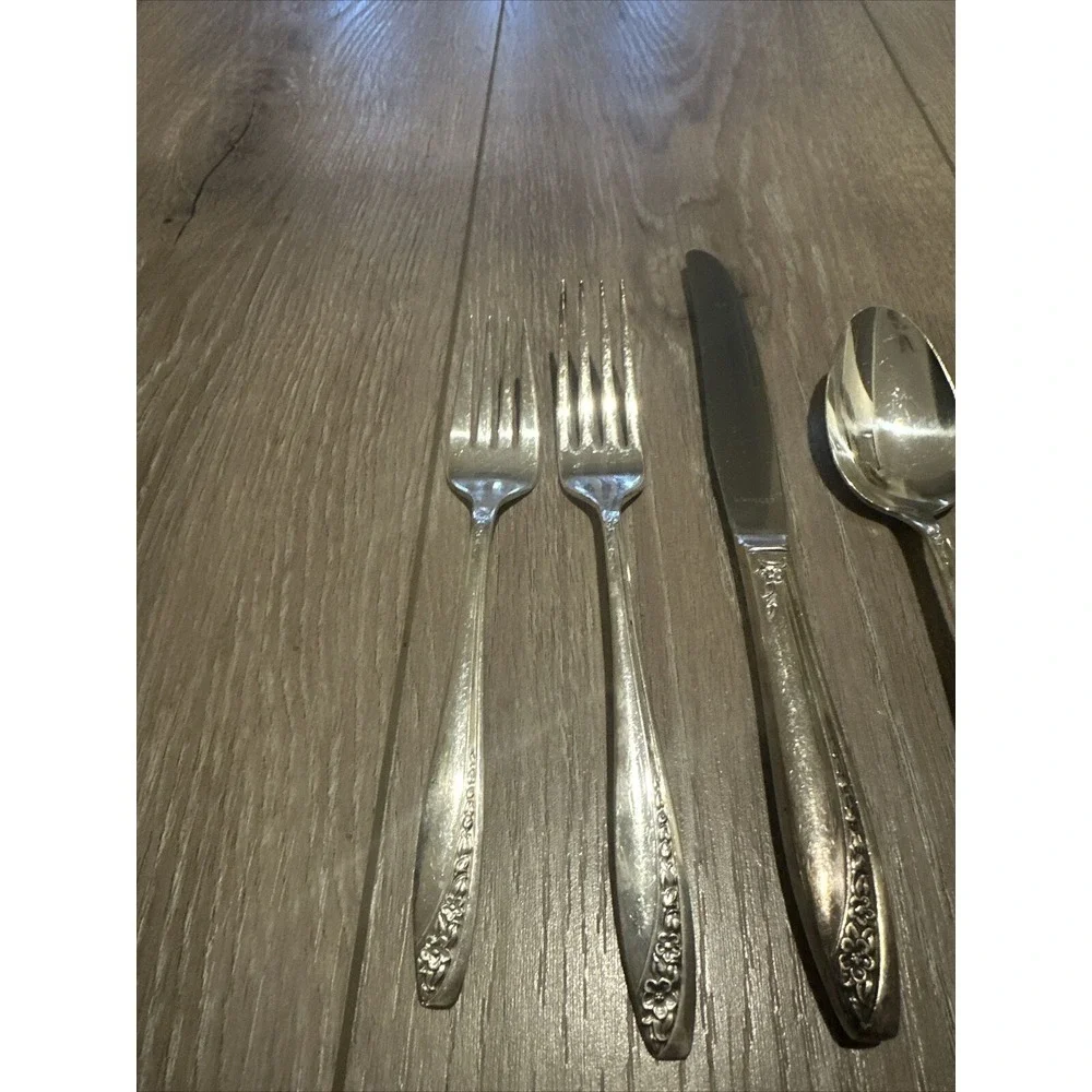 5 Piece Place Setting Wm‎ Rogers Silverplate Flatware Starlight Fork Knife Spoon